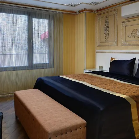 Emirganli Hotel *
